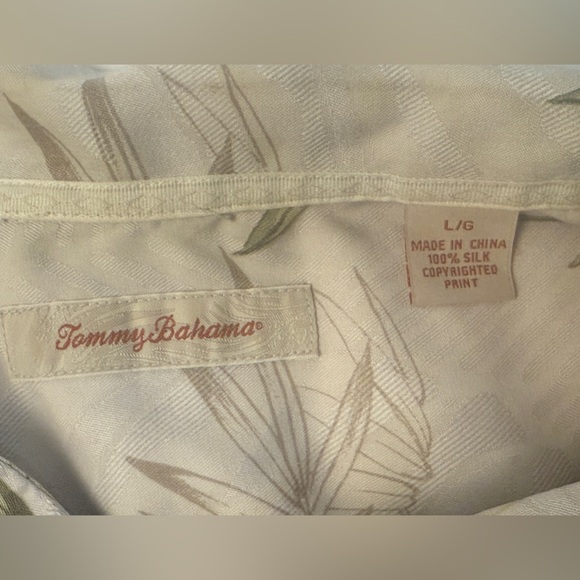 Tommy Bahama Silk Men's Bamboo Print Short Sleeve Button Down Top Vacay LG - Picture 6 of 9